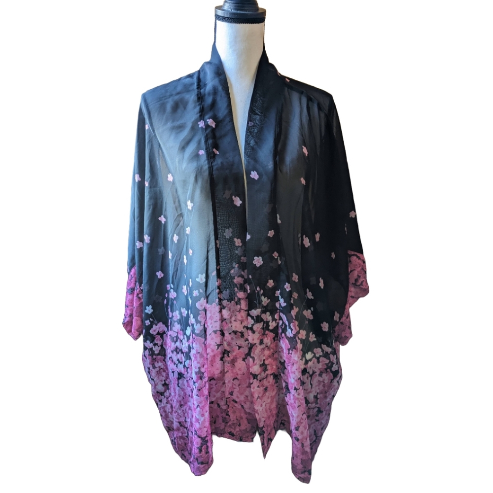 NWT Floral Kimono Small